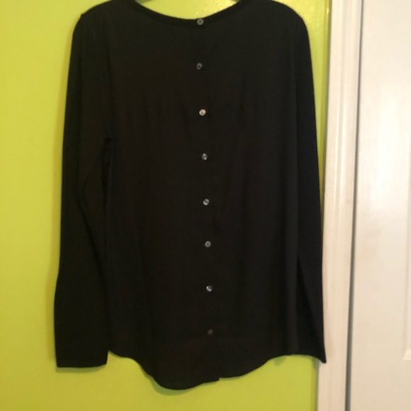 Black sweater with button detailing in the back - Picture 2 of 3